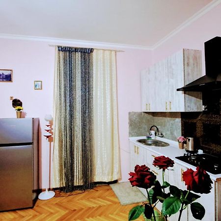 Beautiful Apartment In Old Tbilisi Exteriör bild