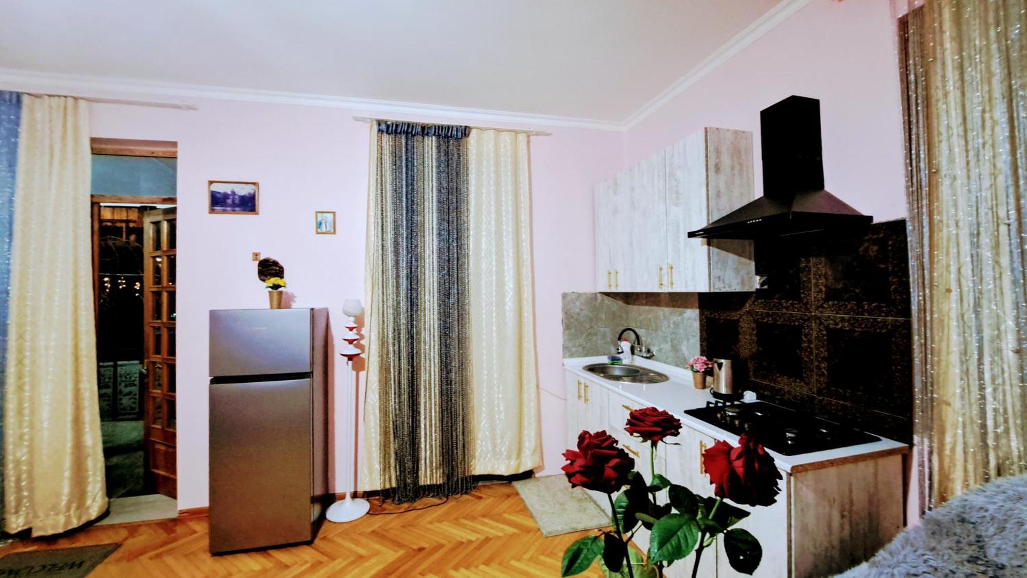 Beautiful Apartment In Old Tbilisi Exteriör bild